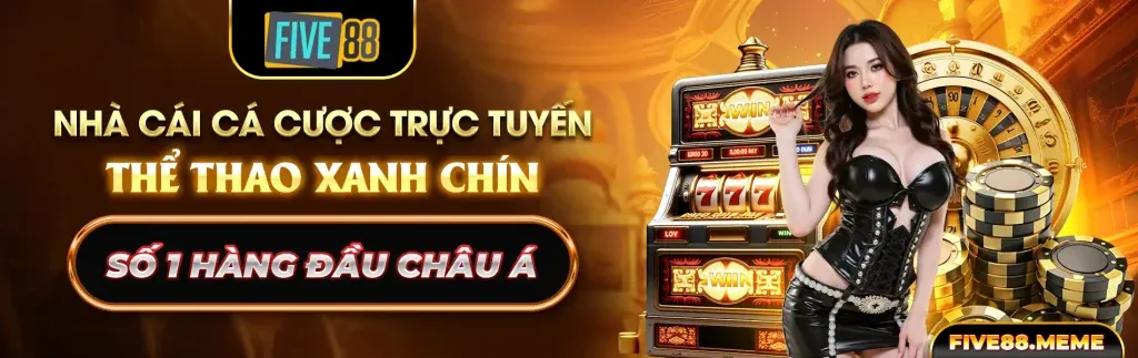 Hình ảnh đại dương sống động với các loại cá và logo nhà cái uy tín top 10